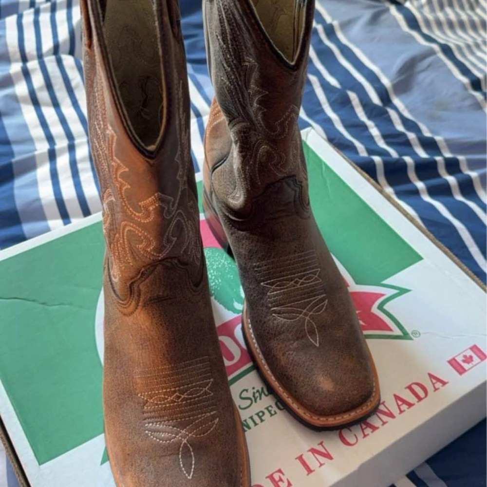 Brown Leather Heeled Boots
